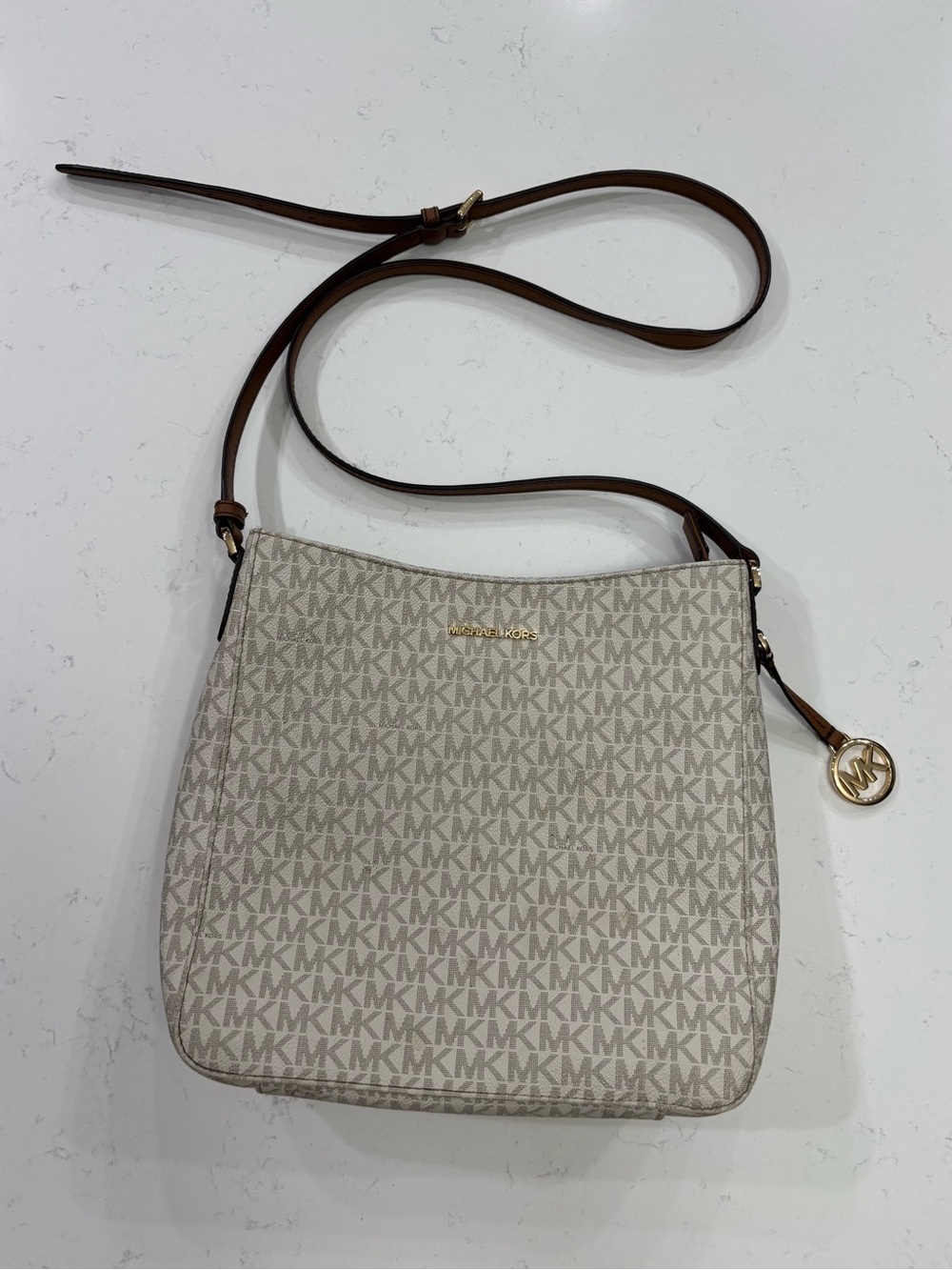Michael Kors Jet Set Travel Women's Messenger Bag Purse Large Cream White
